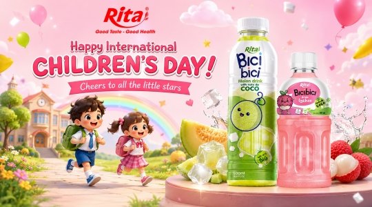 Children with Rita Beverage